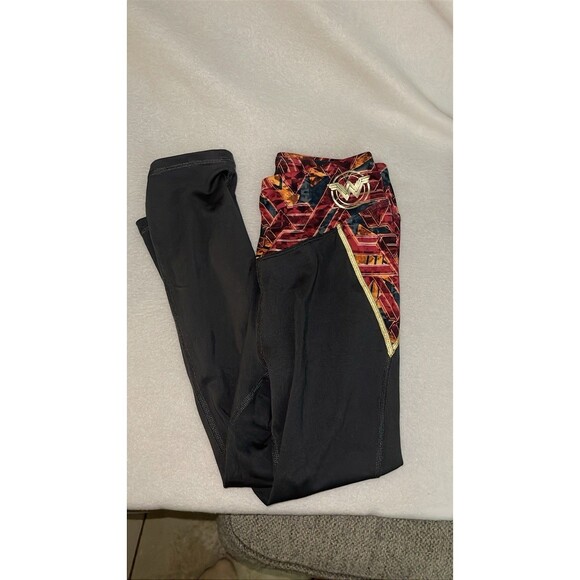 DISNEY HER UNIVERSE Wonder Woman DC Comics Superhero Movie Leggings Size S - Picture 6 of 10